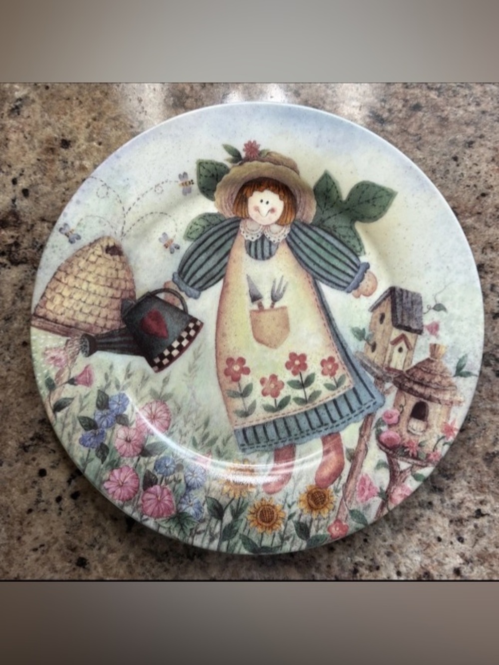 Franklin Mint Heirloom Collectors Plate “Bee An Angel” 8” Folk Art Garden Angel